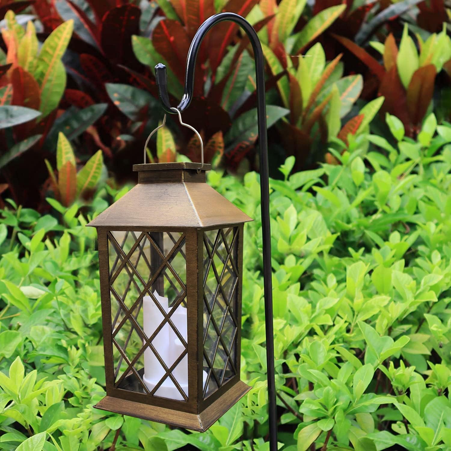 Traditional Metal Framed Hanging Lantern