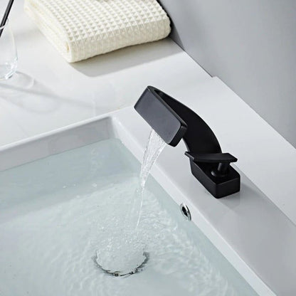 Modern Sleek Chrome Faucet With Waterfall Outlet