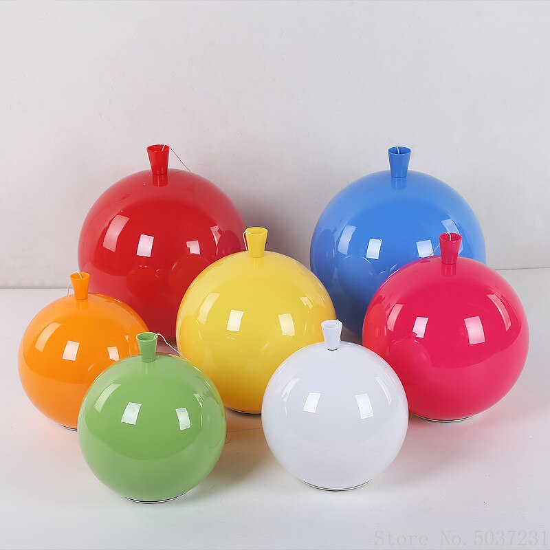 Playful Balloon Ceiling Lamp With Pull Cord