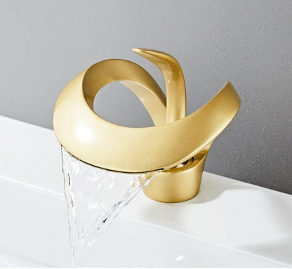 Modern Curved Metal Bathroom Faucet