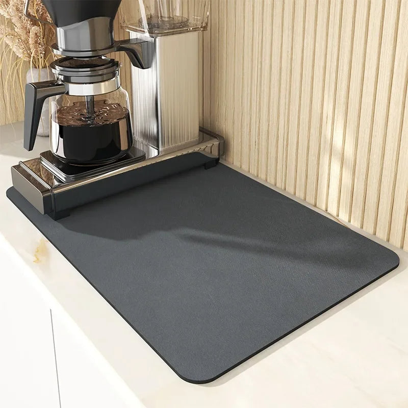 Absorbent Non-Slip Dish Drying Mat for Kitchen Countertops (30x40cm)