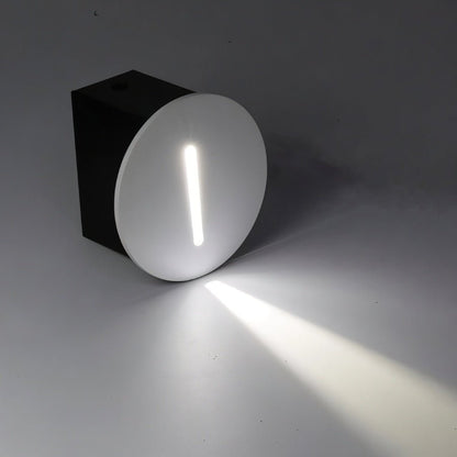 Recessed LED Wall Light With Matte Metal Finish